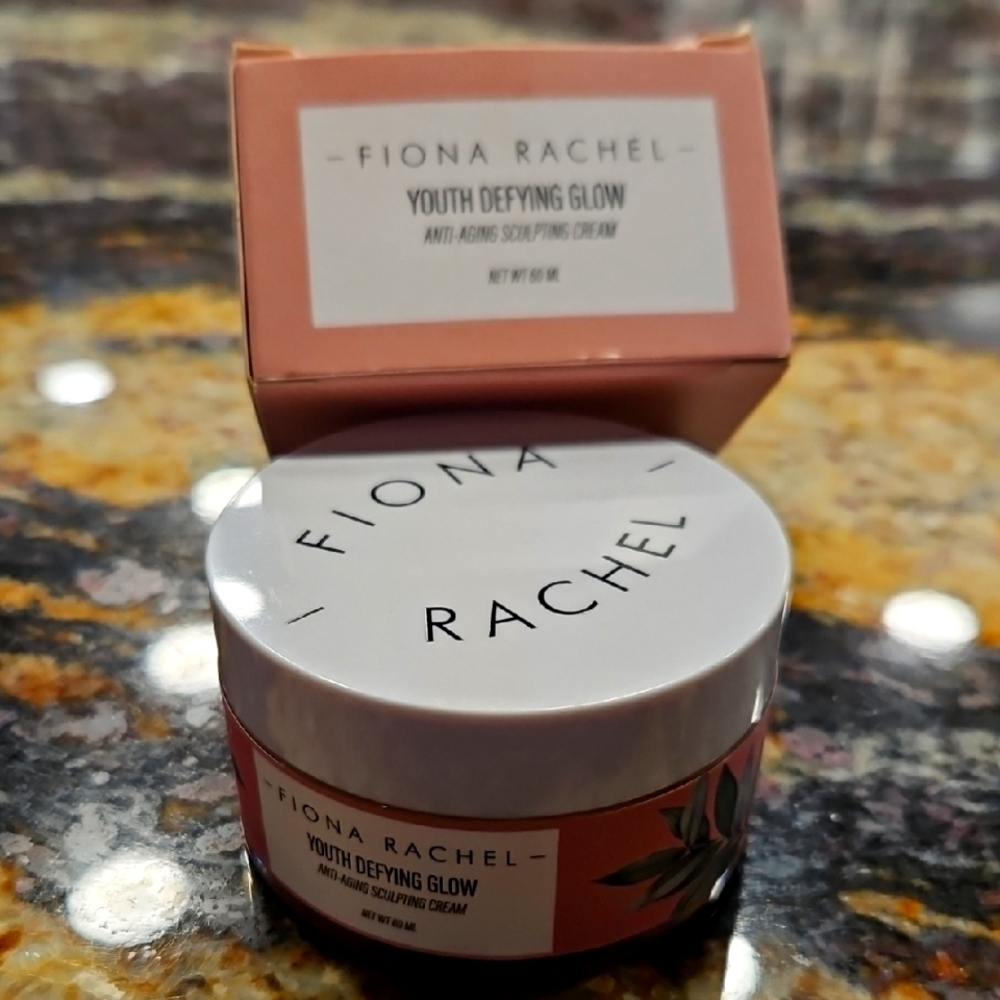 Fiona Rachel Youth Defying Glow Cream